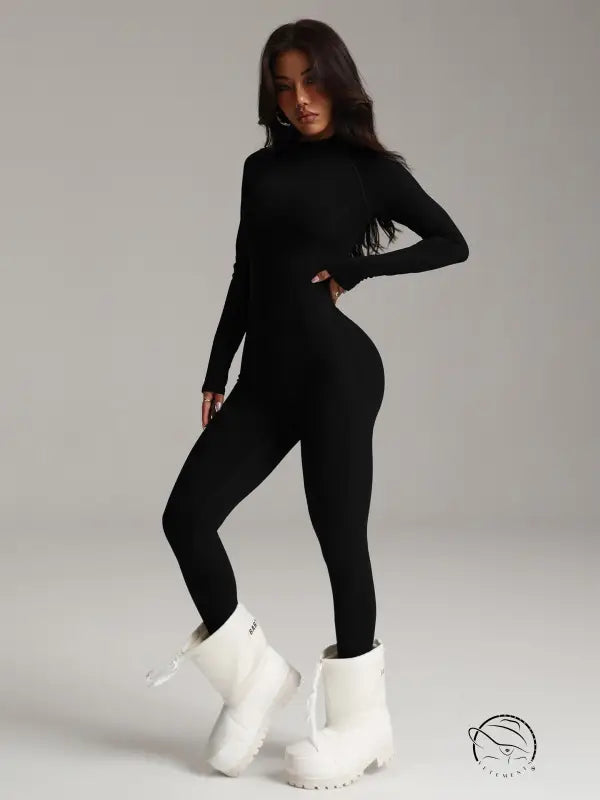 White fluffy langry boot with lace-up design and chunky heel for fashion ملابس