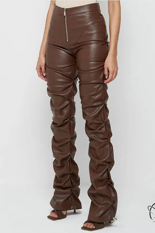 Tight faux leather ruched pants in brown