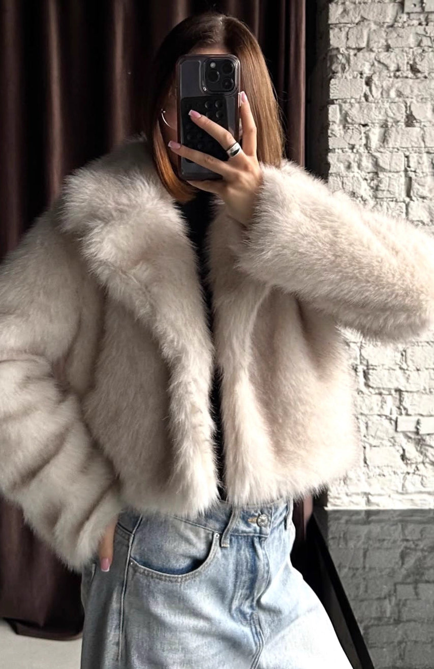 Warm Langry faux fur baggy coat in plush light beige