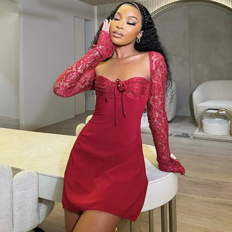 Backless Slim Fit Sheath Dress in Lace and Tulle for Parties