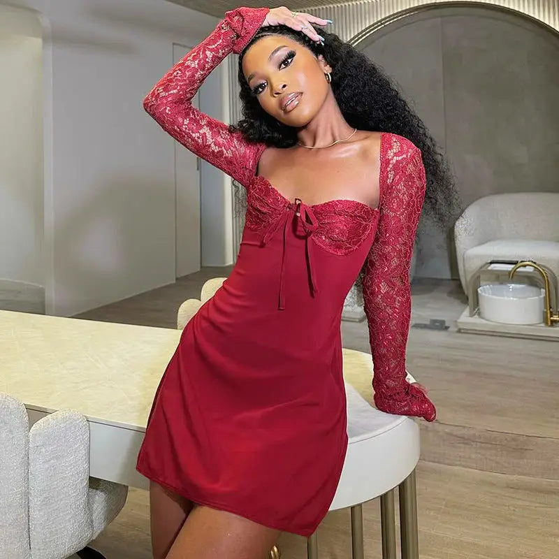 Backless Slim Fit Sheath Dress in Lace and Tulle for Parties