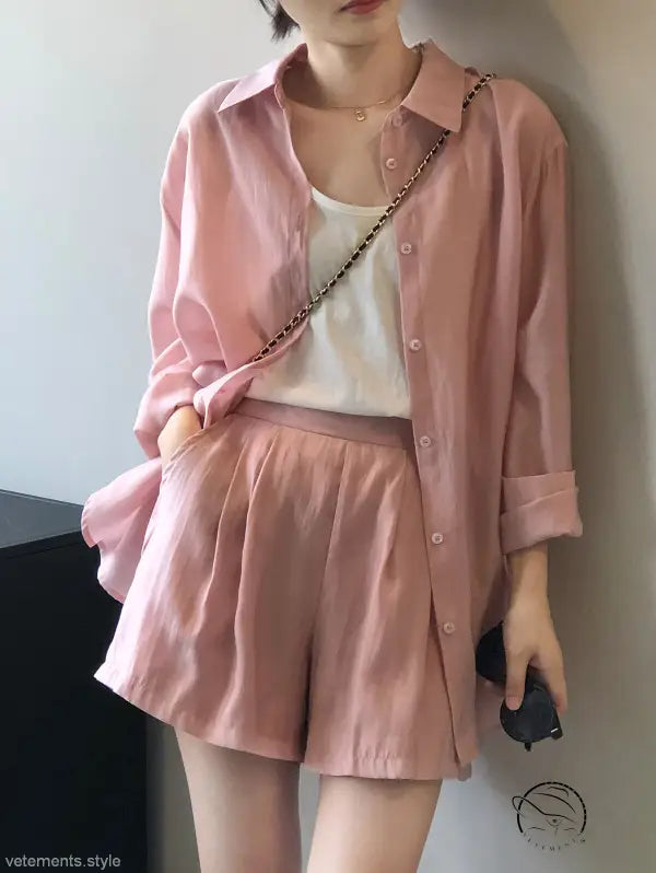 Pink breathable sun protection shirt suit with linen shorts and purse