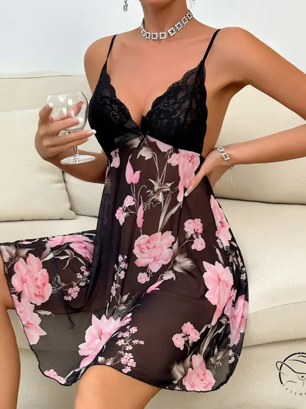 Black spinning flower babydoll with sexy lace stitching