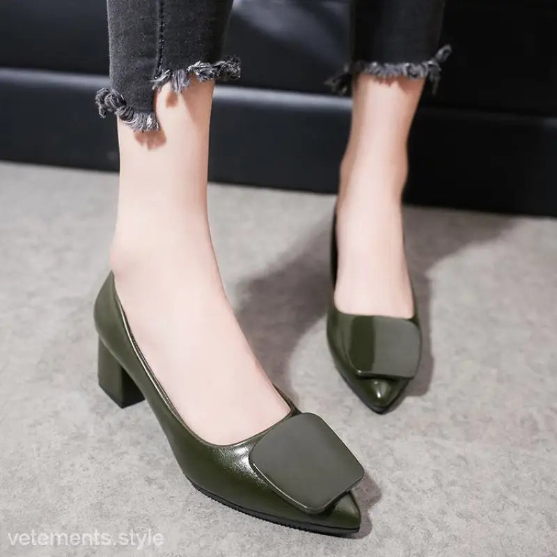 BREATHABLE KOREAN HEELS-VETEMENTS