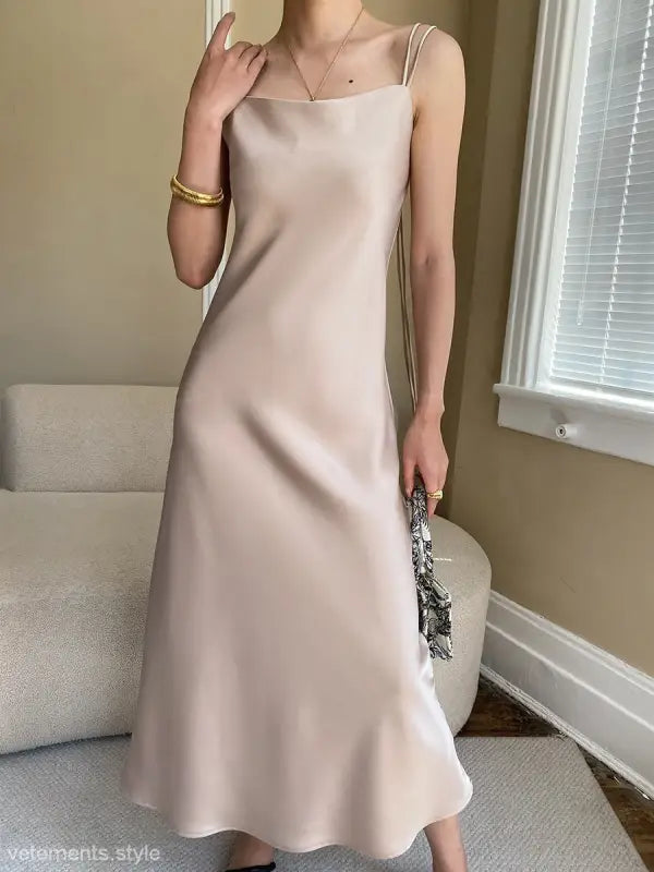 FRENCH SATIN GLOSSY DRAPE DRESS-VETEMENTS