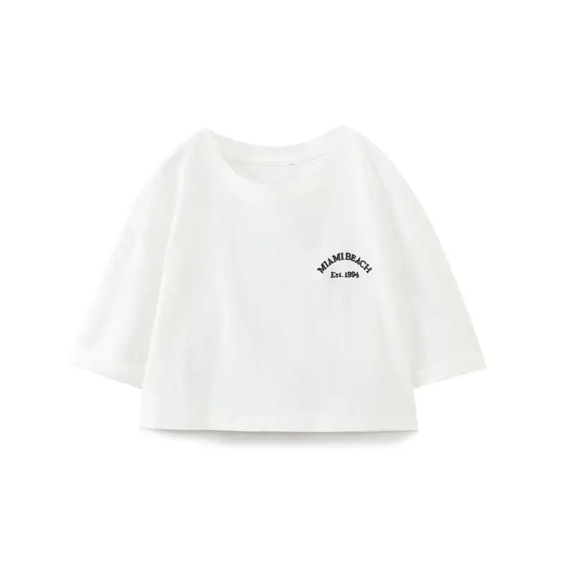 White short-sleeved t-shirt from Palo Alto Set with casual cotton graphic design