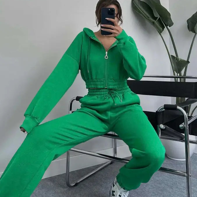 Bright green casual exercise suit with hooded zipper for spring and fall wear, mirror selfie