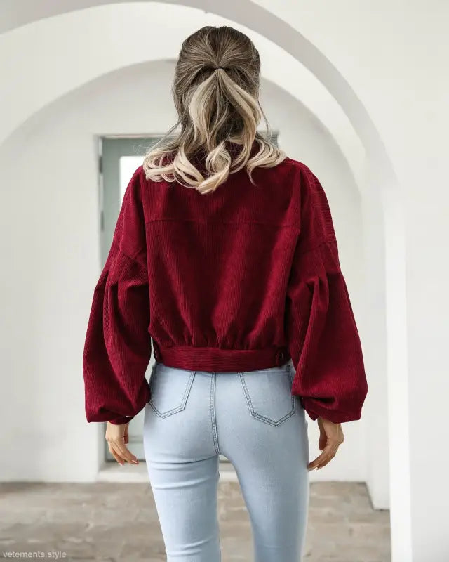 Burgundy corduroy jacket with balloon sleeves for a stylish daily short jacket