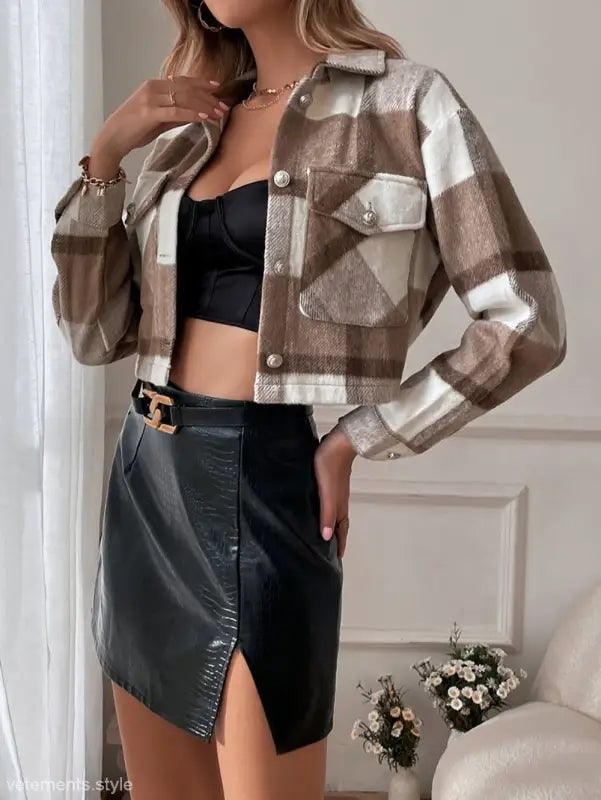 Cropped plaid jacket with fall lapels woolen design in Casual Polyester Shacket collection