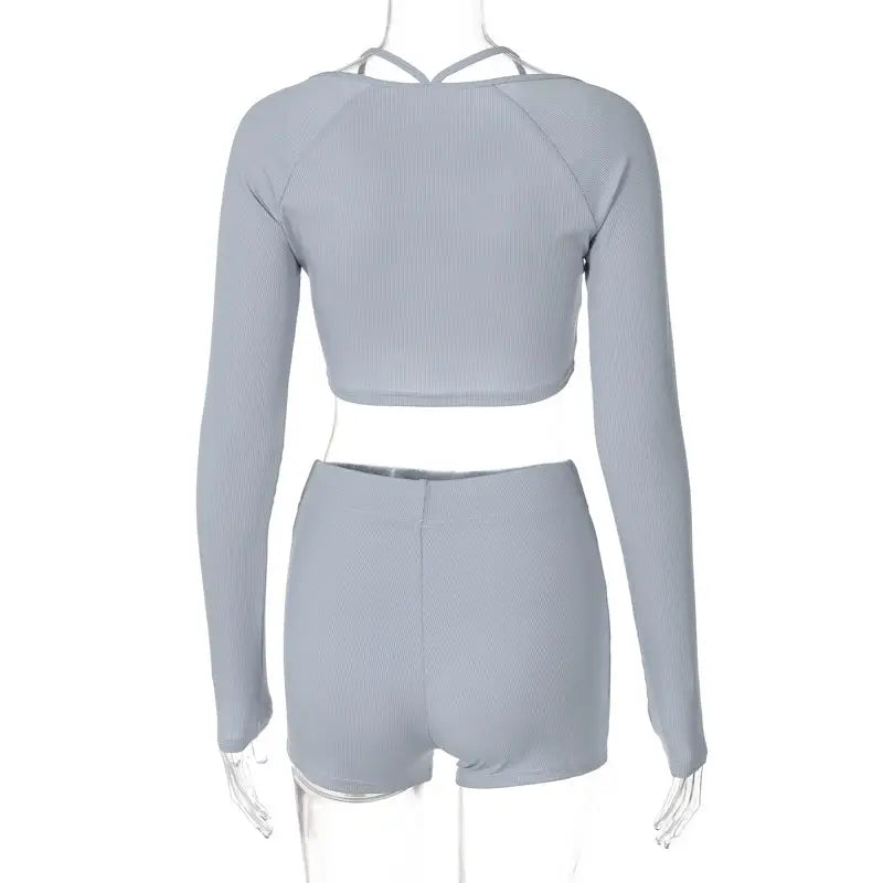 Light blue knitted thread fitness crop top and shorts set for spring and fall