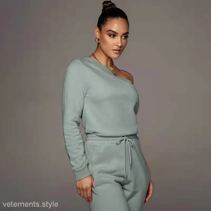 OFF SHOULDER SWEATER SET-VETEMENTS