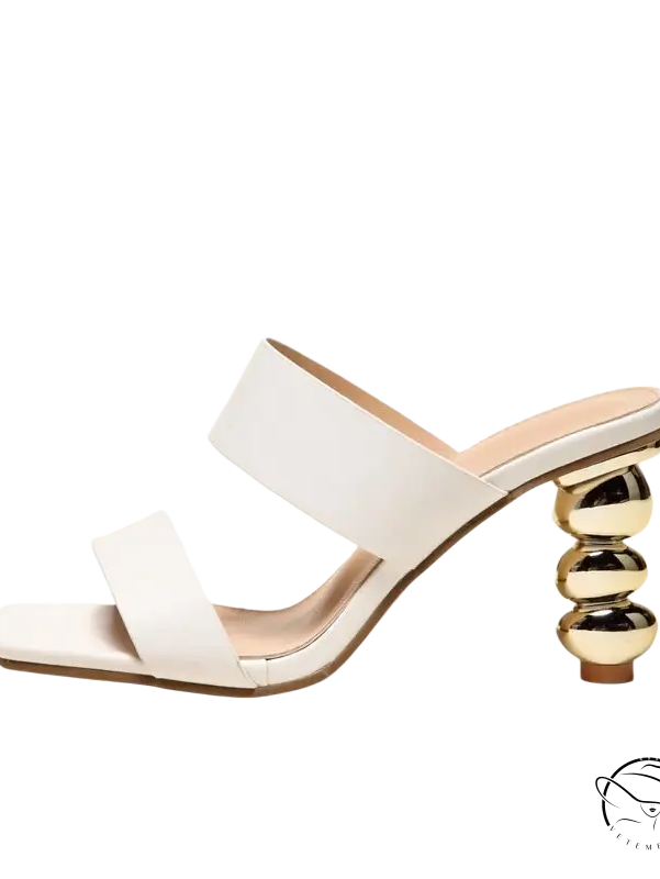 Chic cold drag high heel: white leather mule with gold spherical heel