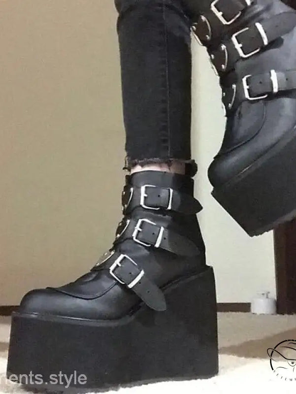 CHIC GOTHIC STREET KNEE HIGH BOOTS-VETEMENTS