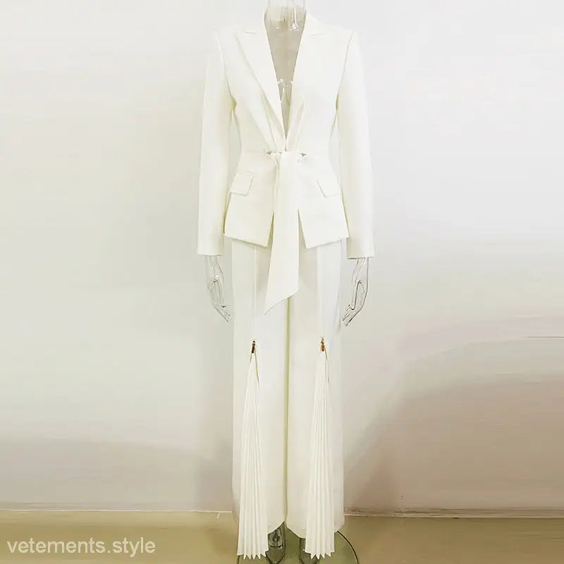 White Clara Blazer Suit featuring pleated details and Zipper Trousers Lace for elegant style