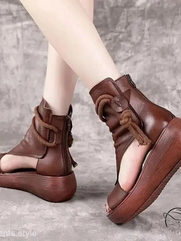 COMFY LEATHER WEDGE SANDALS-VETEMENTS