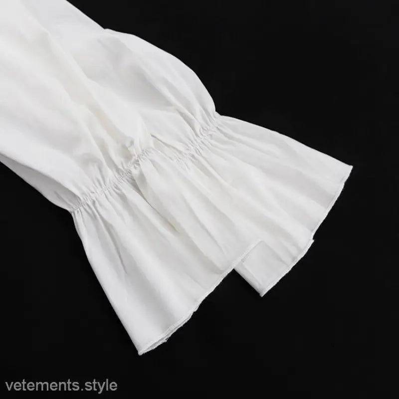 COMFY RUFFLED WHITE DRESS-VETEMENTS