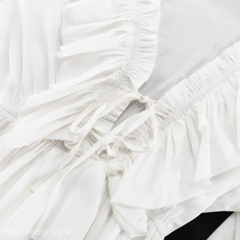 COMFY RUFFLED WHITE DRESS-VETEMENTS
