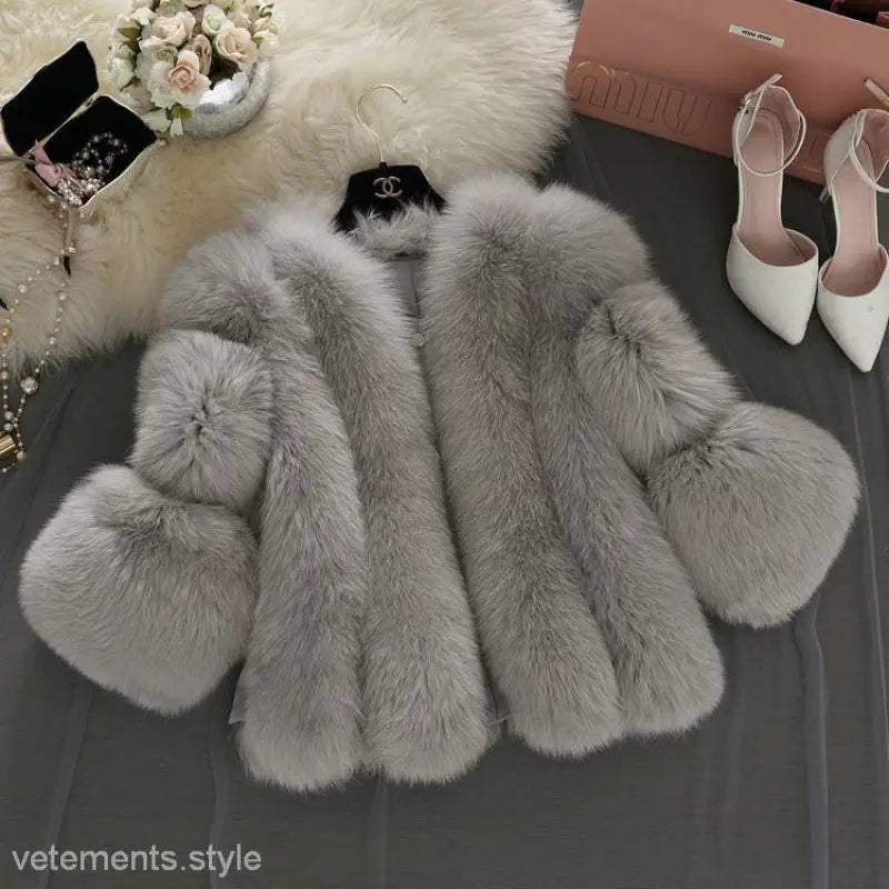 COZY FAUX FUR COAT-VETEMENTS