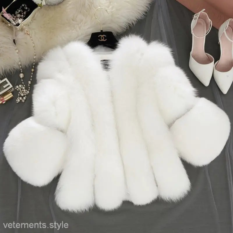 COZY FAUX FUR COAT-VETEMENTS