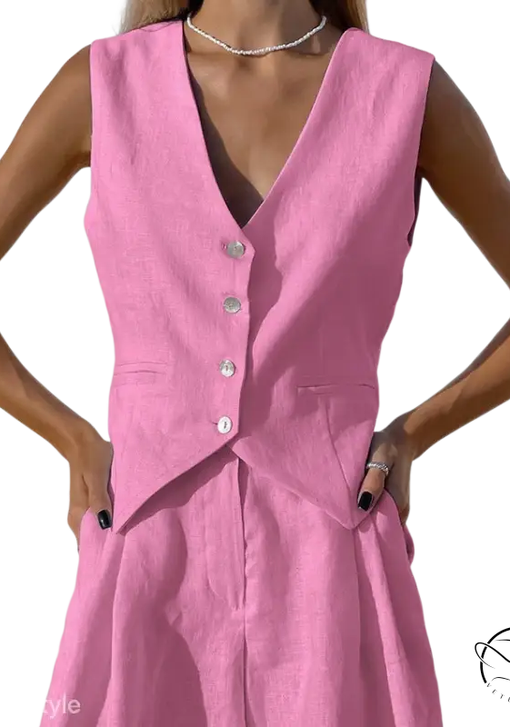 Light pink linen suit vest and shorts set in dark green accents
