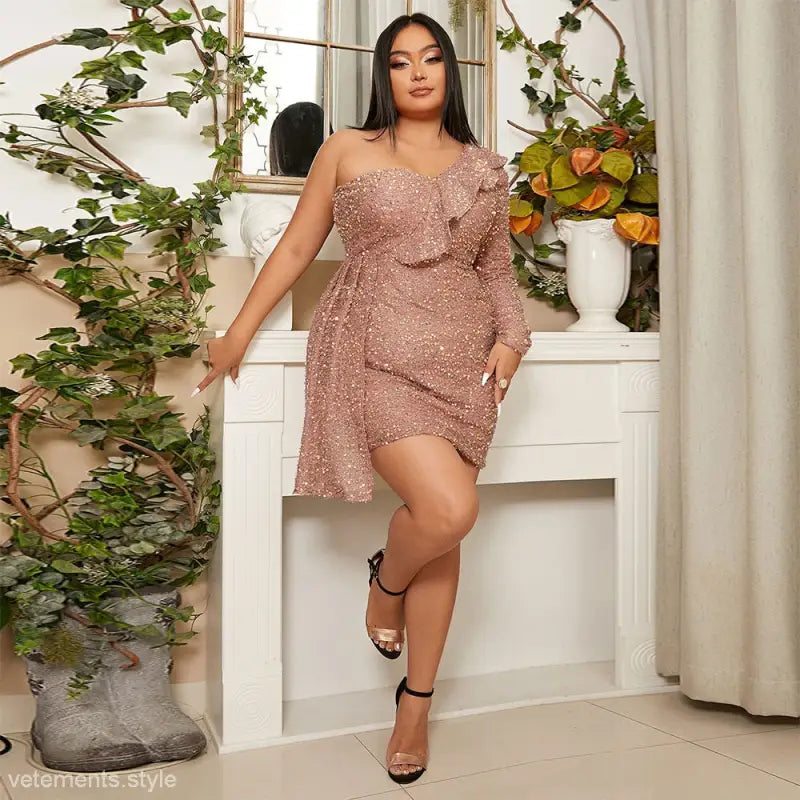 Sparkly one-shoulder luxury sequined dress from Vetements Style wedding collection