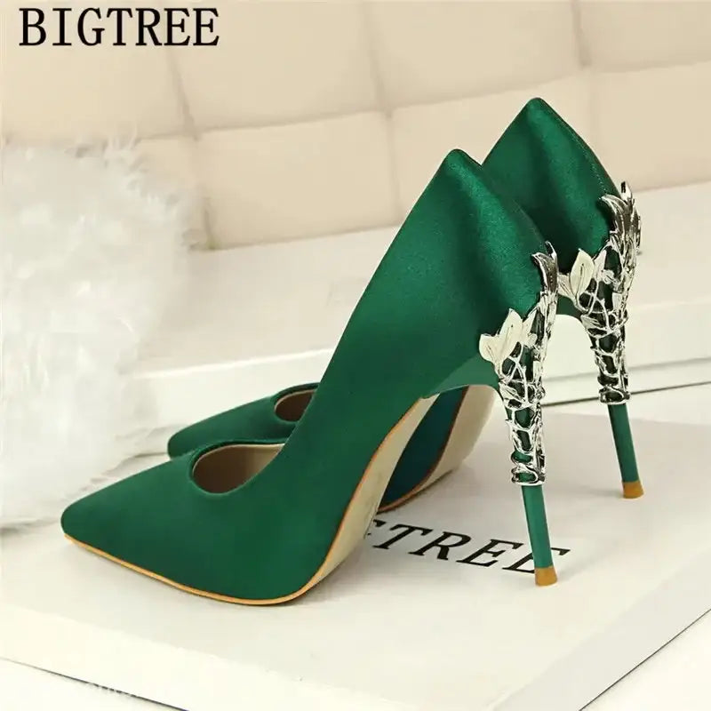 ELEGANT BIGTREE HEELS-VETEMENTS