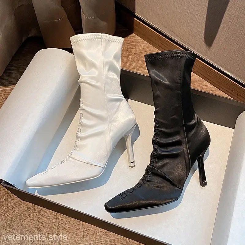 KING LETTERS BOOTS-VETEMENTS