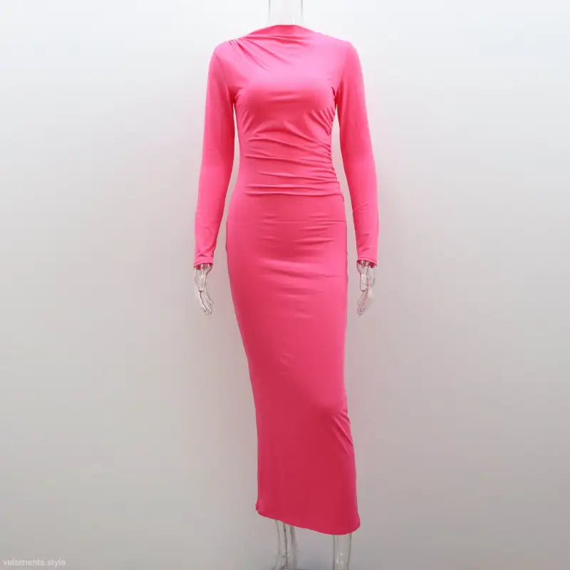 Elegant bodycon dress in coral red or dark grey with long sleeves and ruching at the waist