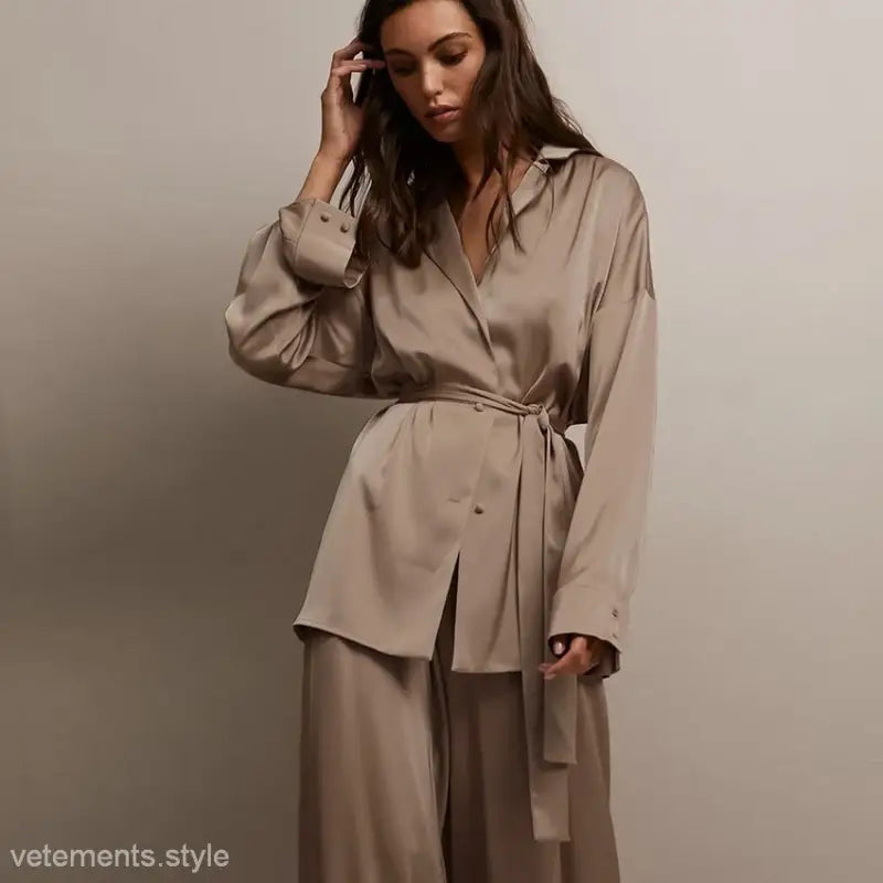 COMFY SILK FRENCH PAJAMAS-VETEMENTS