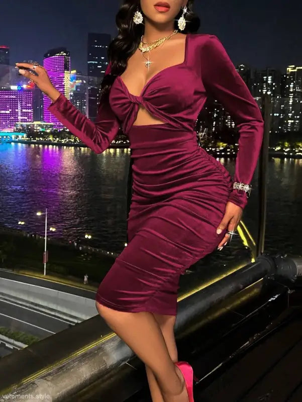 ELEGANT DEEP V PLUNGE NECK DRESS-VETEMENTS