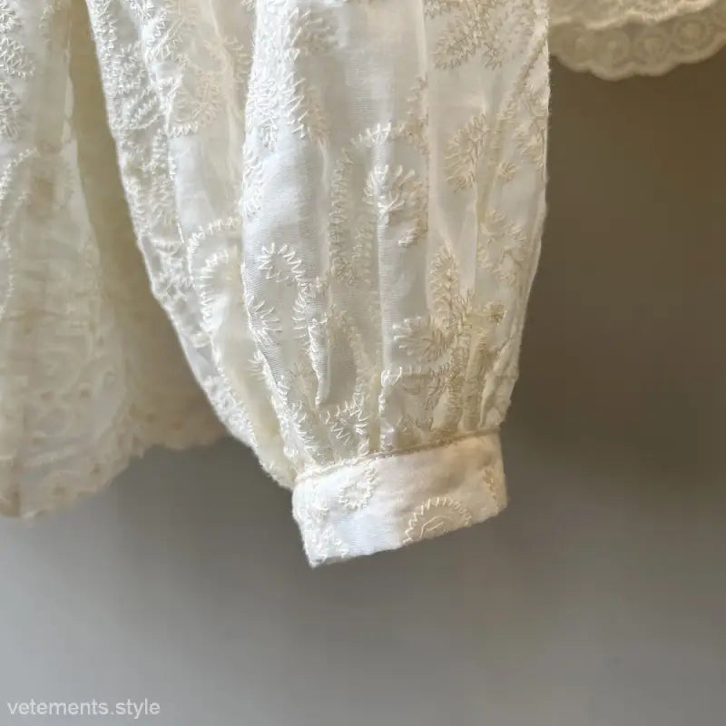 ELEGANT EMBROIDERY TOP SHORTS SET-VETEMENTS