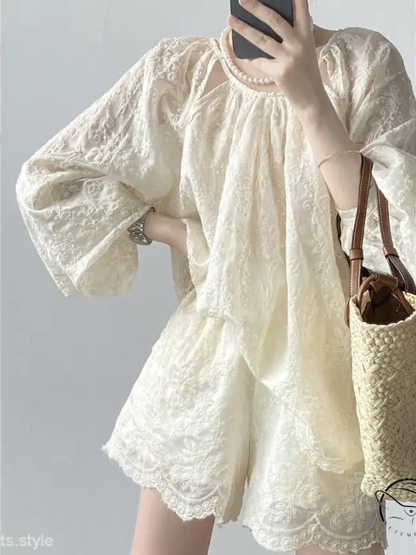 ELEGANT EMBROIDERY TOP SHORTS SET-VETEMENTS