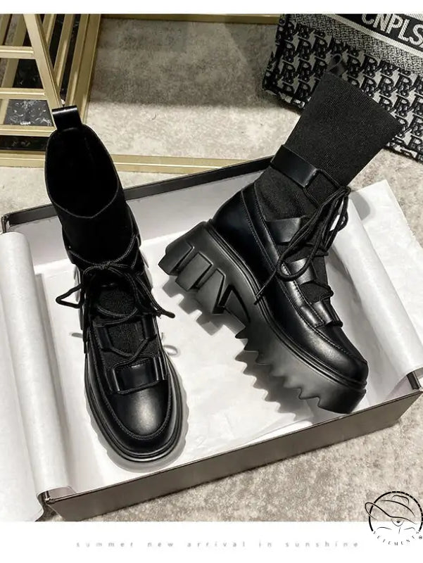 ELEGANT EUROPEAN BOOTS-VETEMENTS