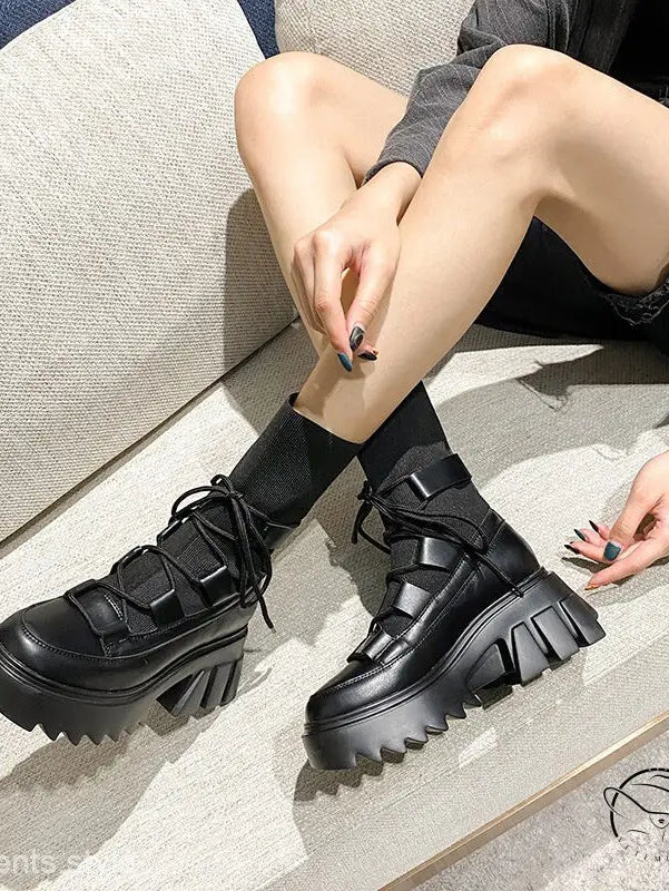 ELEGANT EUROPEAN BOOTS-VETEMENTS