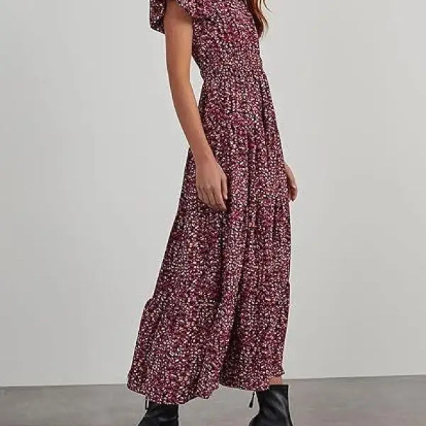Floral print bubble pleated dress with short sleeves and ankle boots for stylish appeal