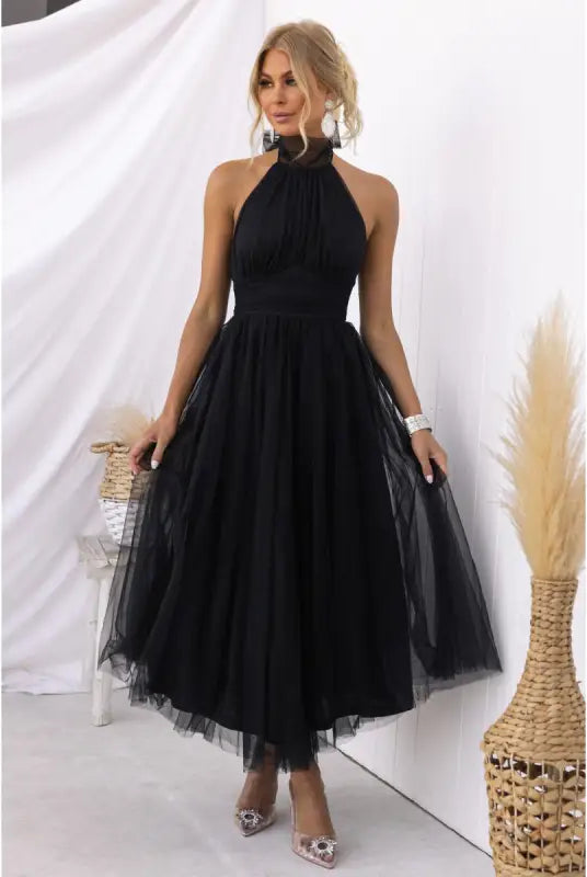 Elegant black halter evening dress in tulle for summer occasions, stylish halter evening wear
