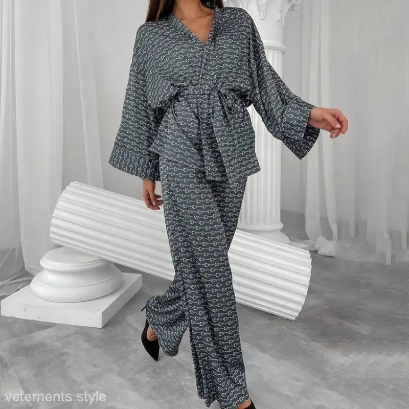Patterned kimono-style ice silk pajama set with belted sleeves and full-length nightgown pajama pants