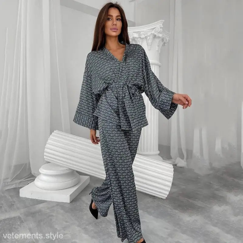 Patterned kimono-style ice silk pajama set with belt and full-length nightgown pajama pants