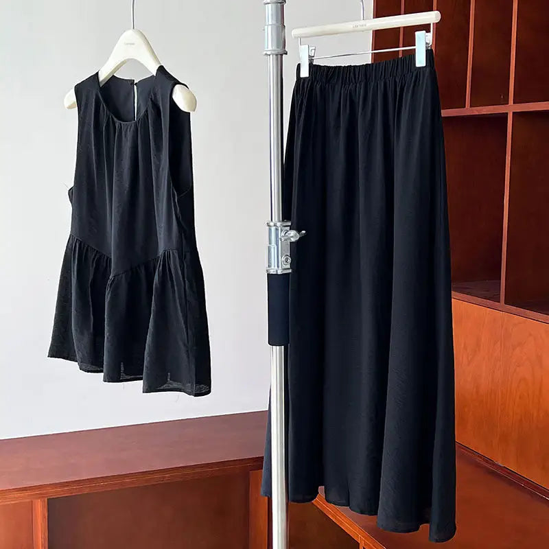 Elegant Lightweight Loose Tencel Midi Top with Cutout Design in advanced black hue