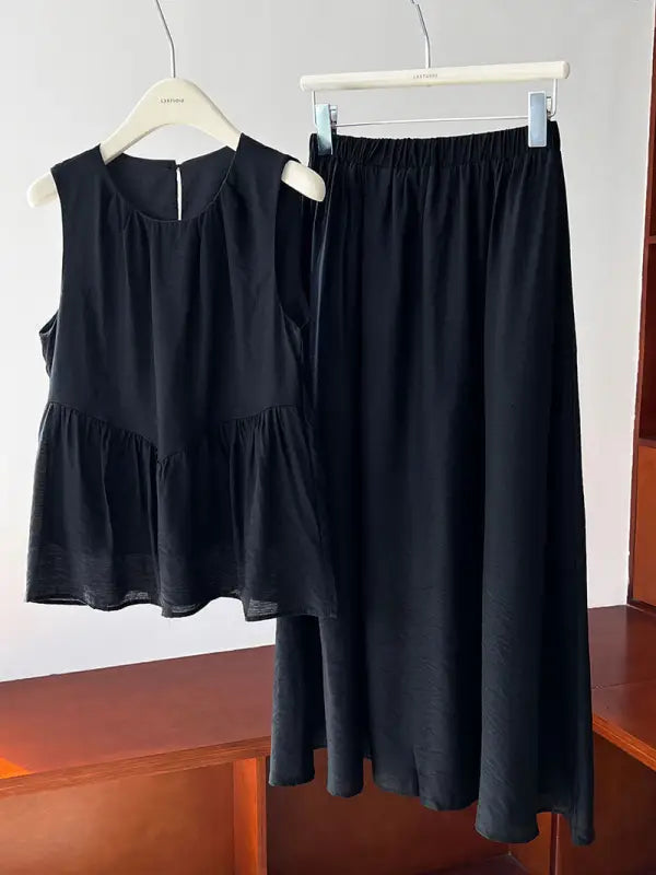 Elegant Lightweight Loose Tencel Midi Top with Cutout Design in Advanced Black Suit