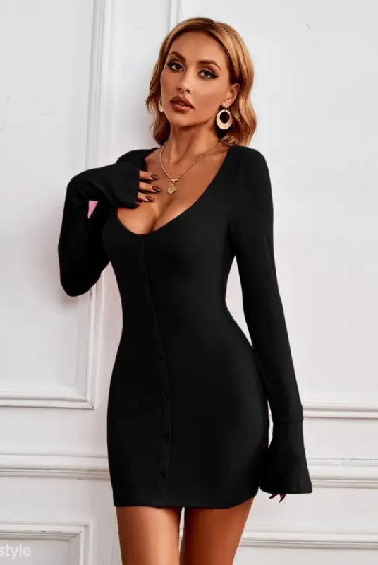 Elegant long sleeve bodycon dress with plunging neckline, perfect for parties and clubs