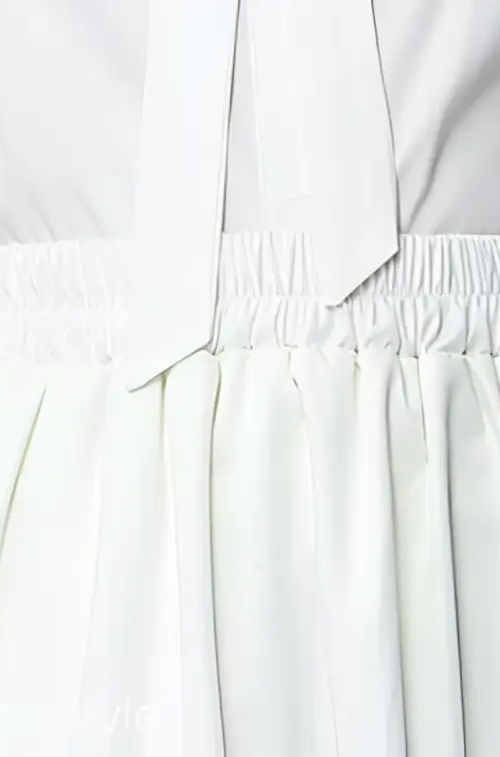 Elegant white long sleeve two piece countryside dress with elastic waist