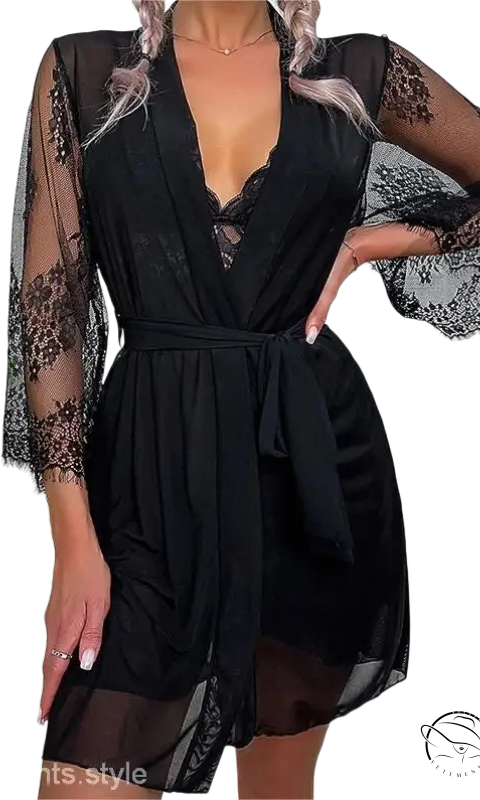 Elegant nightwear suit with black lace-trimmed robe in white