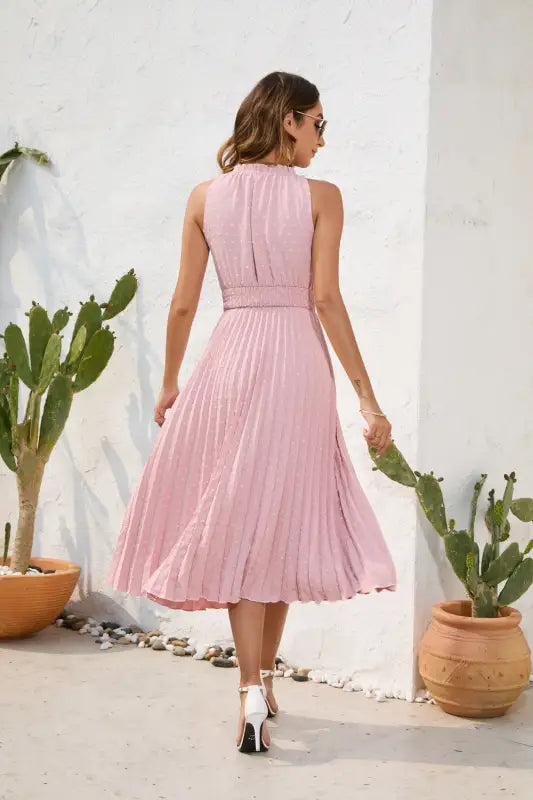 Elegant ruffle V-neck maxi dress in pink pleated midi style