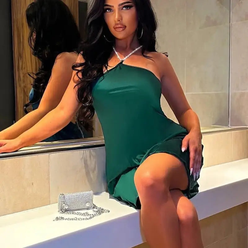 Emerald green halter dress featuring a sexy chain neck for parties and clubs