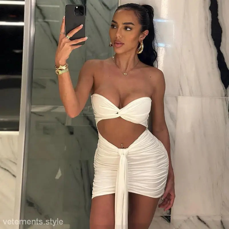 Sexy party short dress in white with strapless knot and high slit
