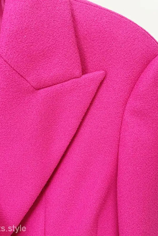 Bright pink star woolen coat with slim fit bow and notched lapel in long woolen coat style