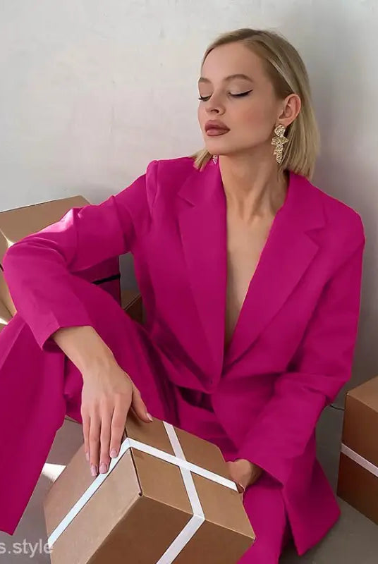 Bright pink women’s suit from Elegant Spring Casual Set with design feather stitching