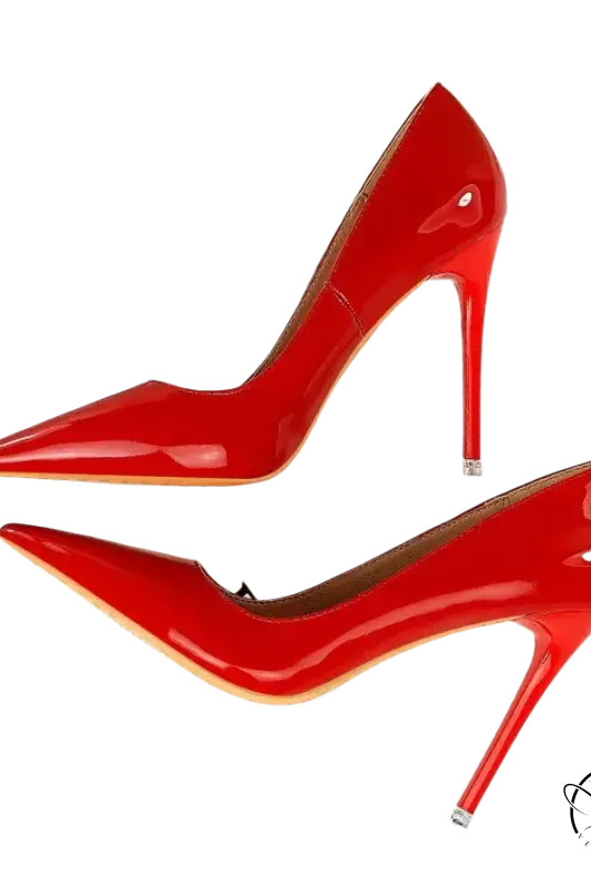 Elegant stiletto heels in bright red patent leather for wedding fashion