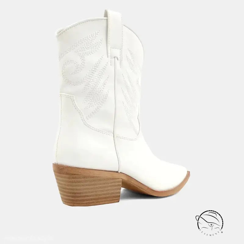 CLASSIC WHITE COWBOY BOOTS-VETEMENTS
